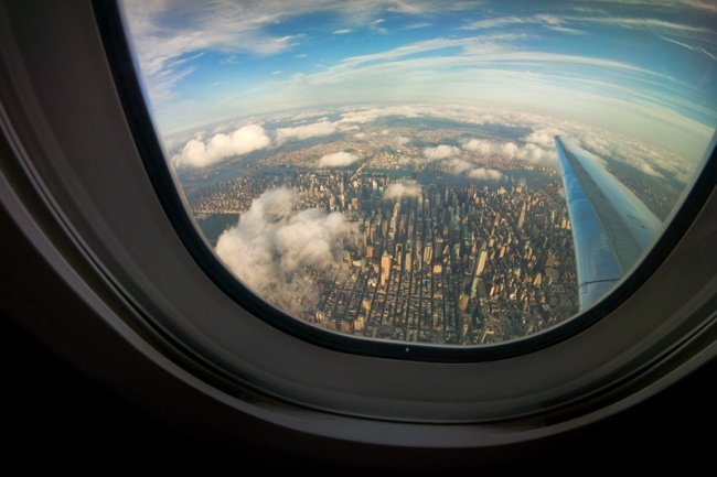 Замечательный вид из иллюминатора самолета (фото)